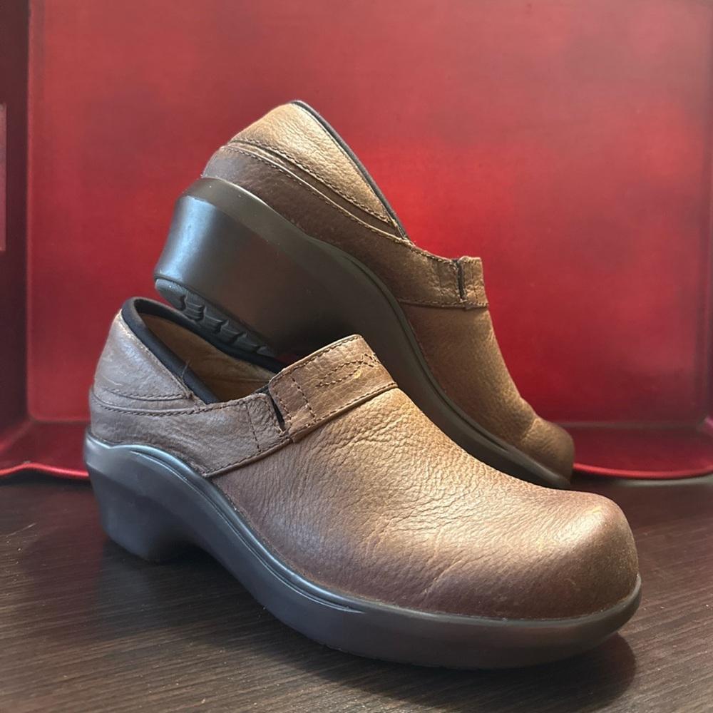 Ariat Women's Brown Leather Mules